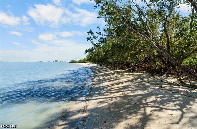 8771 Estero BLVD 907, Bonita Springs, FL 33931