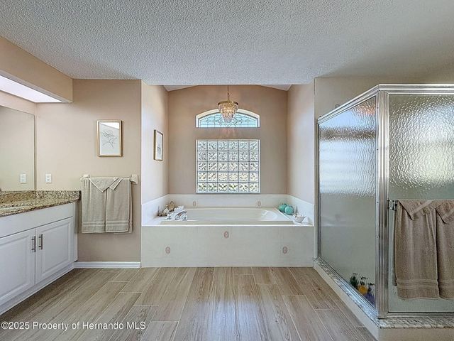 9328 Apple Dompling Court, Weeki Wachee, FL 34613