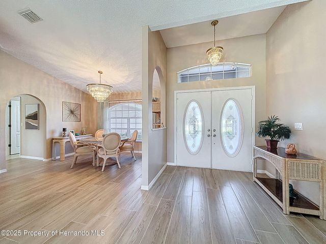 9328 Apple Dompling Court, Weeki Wachee, FL 34613