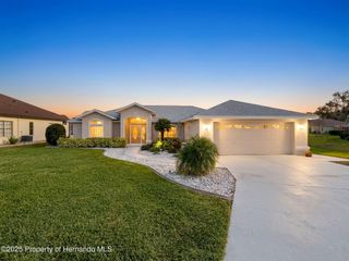 9328 Apple Dompling Court, Weeki Wachee, FL 34613