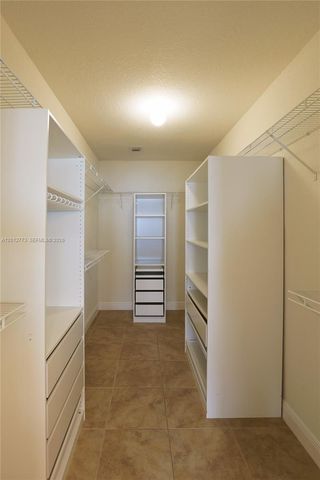 17120 SW 92nd Ct, Palmetto Bay, FL 33157
