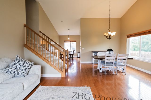 25518 W Foxtail Road, Round Lake, IL 60073