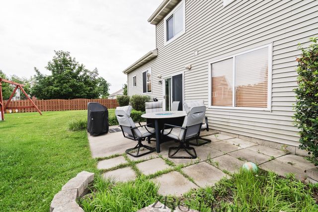 25518 W Foxtail Road, Round Lake, IL 60073