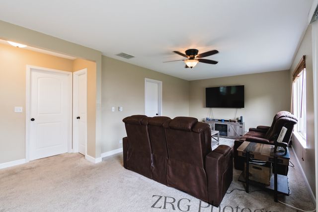 25518 W Foxtail Road, Round Lake, IL 60073
