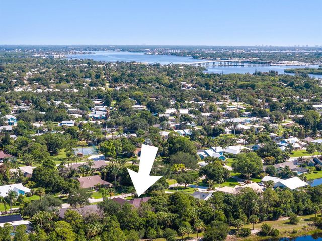 1024 SW Catalina Street, Palm City, FL 34990