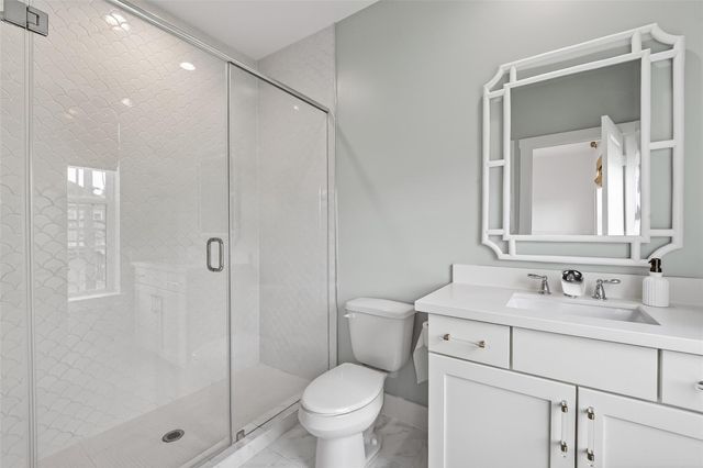 927 W 25th Street A, Houston, TX 77008