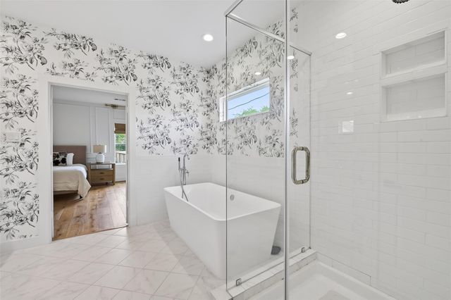 927 W 25th Street A, Houston, TX 77008