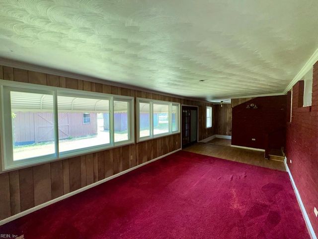 1511 Ekstine DR, Portsmouth, VA 23701