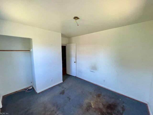 1511 Ekstine DR, Portsmouth, VA 23701