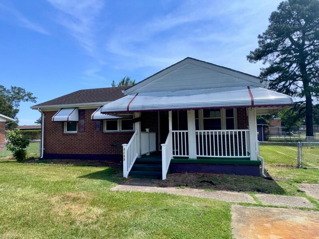 1511 Ekstine DR, Portsmouth, VA 23701