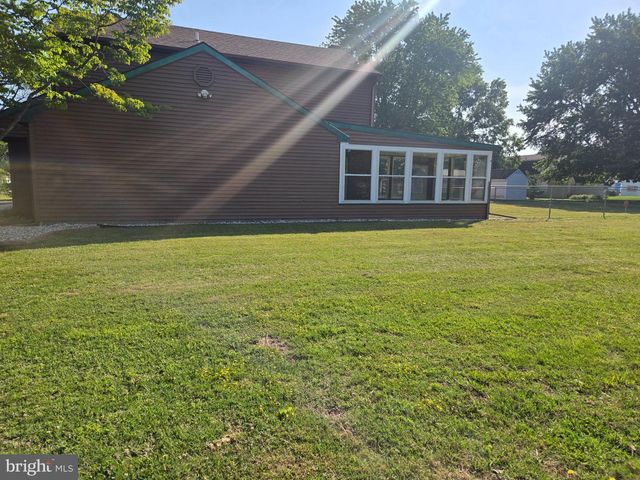 16 LEXINGTON DR, Milford, DE 19963