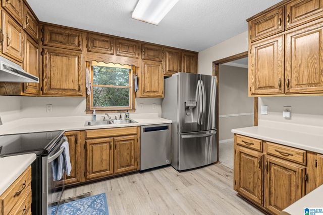 2015 WILD FLOWER DRIVE, Hoover, AL 35244