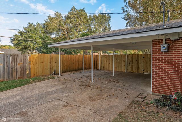 2801 E Cavett Drive, Shreveport, LA 71104
