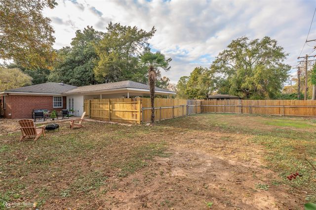 2801 E Cavett Drive, Shreveport, LA 71104