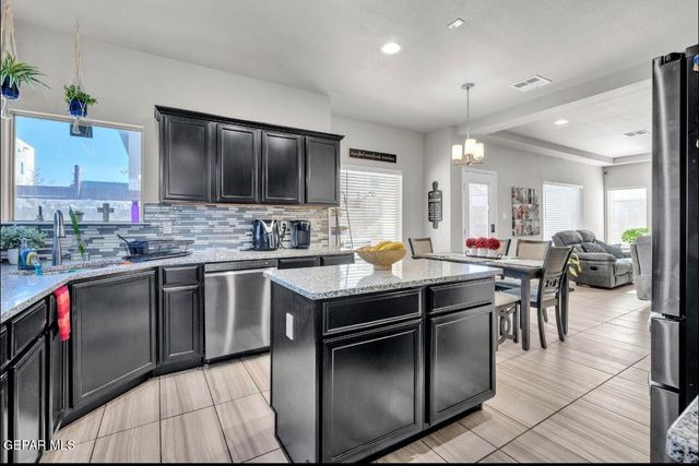 1432 Melania Martinez Drive, El Paso, TX 79928