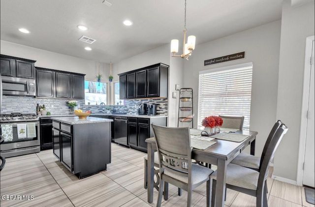 1432 Melania Martinez Drive, El Paso, TX 79928