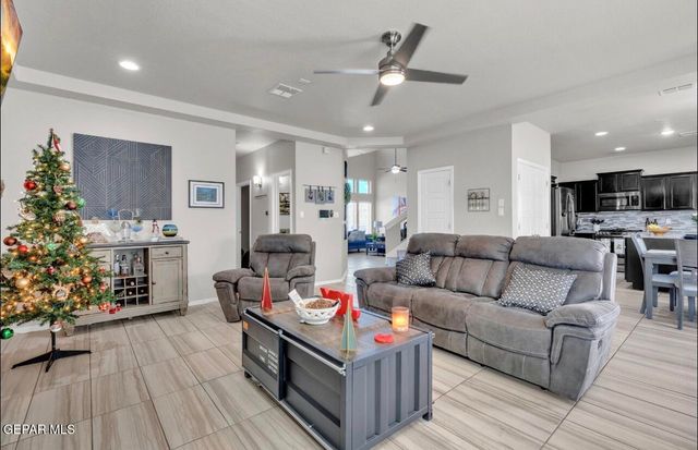 1432 Melania Martinez Drive, El Paso, TX 79928