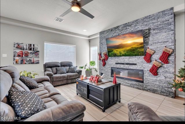 1432 Melania Martinez Drive, El Paso, TX 79928