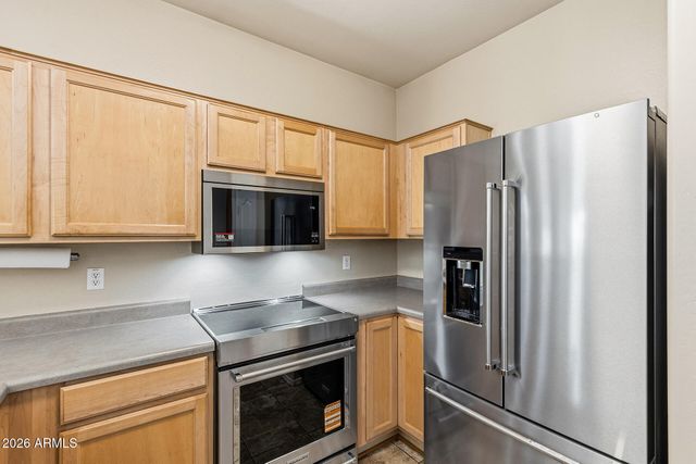 10793 N 70TH Avenue, Peoria, AZ 85345