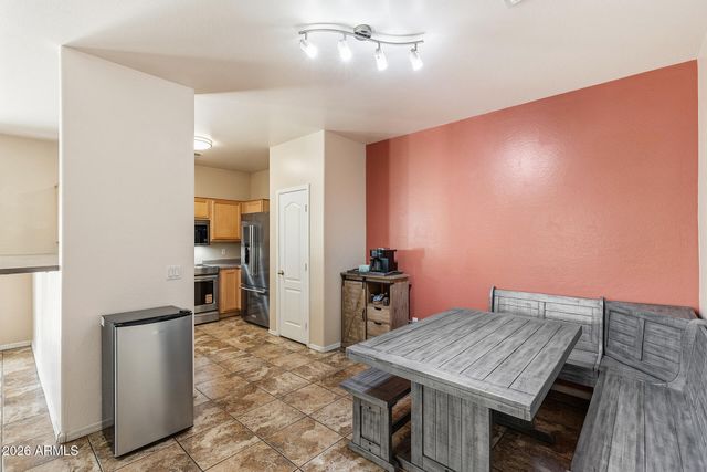 10793 N 70TH Avenue, Peoria, AZ 85345