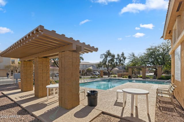 10793 N 70TH Avenue, Peoria, AZ 85345