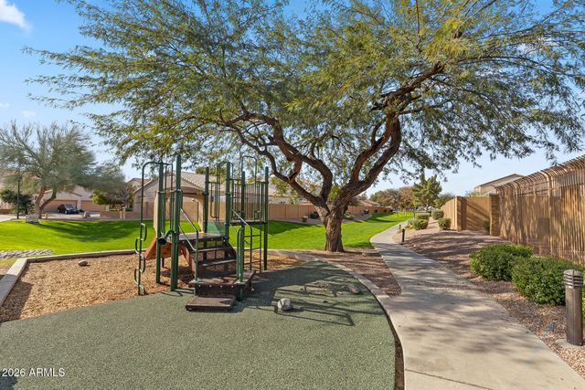 10793 N 70TH Avenue, Peoria, AZ 85345