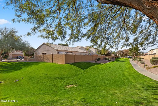 10793 N 70TH Avenue, Peoria, AZ 85345