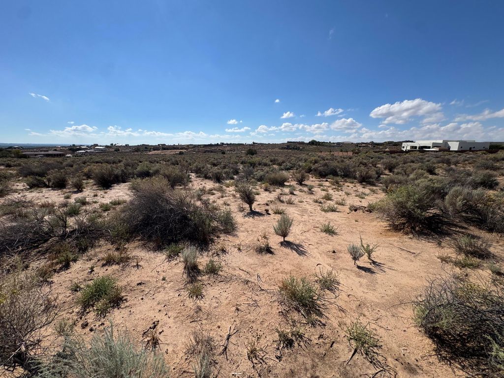 107 Lot: 3 Unit: 17, Rio Rancho, NM 87144