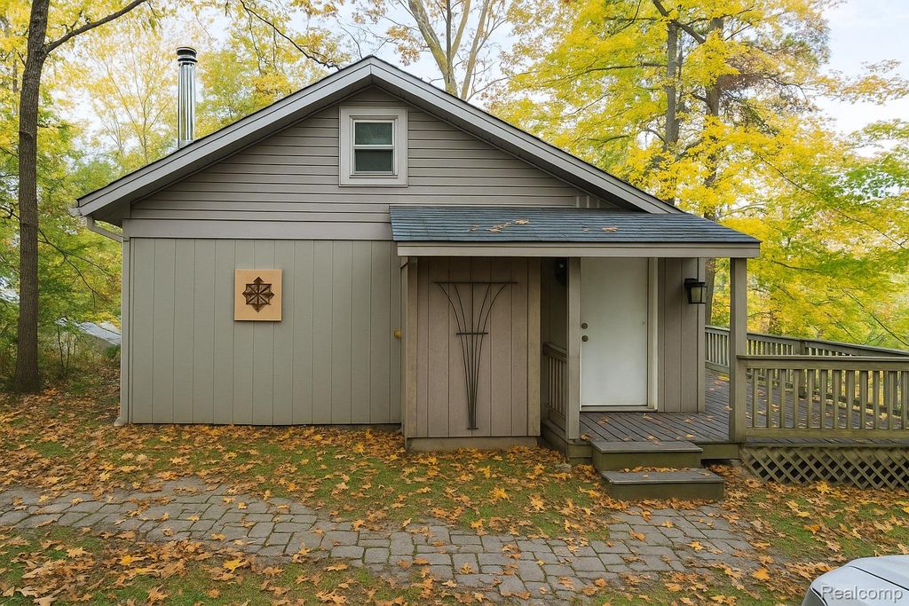 1632 Woodfield Street, Ortonville Village, MI 48462