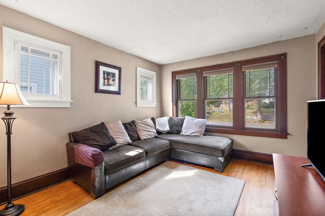 3403 25th Avenue S, Minneapolis, MN 55406