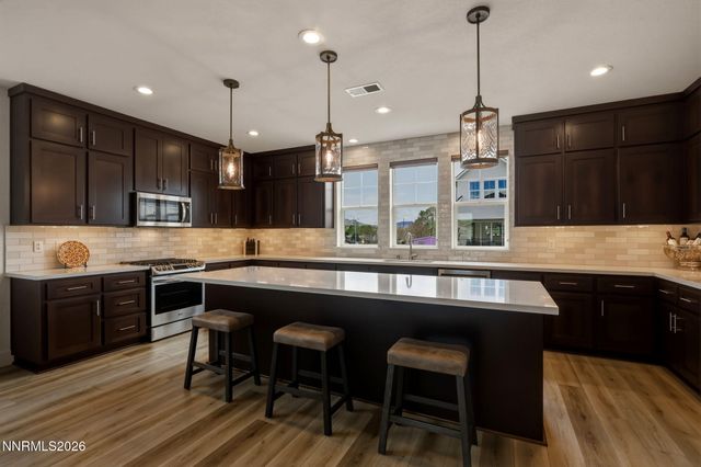 1369 Grove Street, Carson City, NV 89701