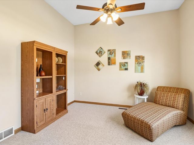 4200 Creekview Drive, Marion, IA 52302