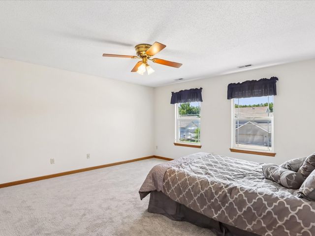 4200 Creekview Drive, Marion, IA 52302