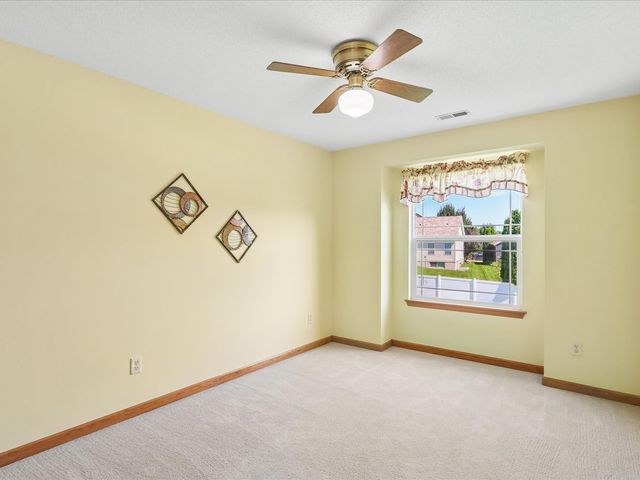 4200 Creekview Drive, Marion, IA 52302