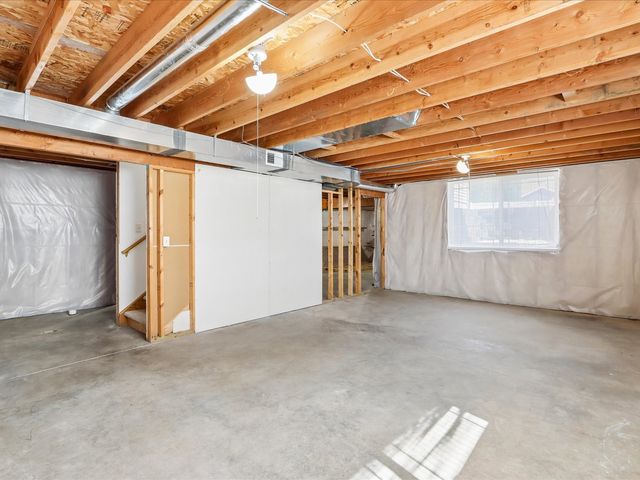4200 Creekview Drive, Marion, IA 52302