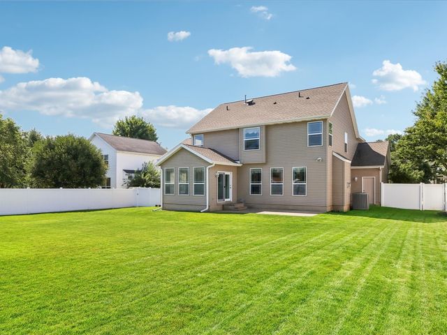 4200 Creekview Drive, Marion, IA 52302