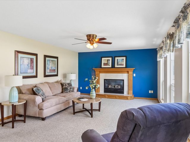 4200 Creekview Drive, Marion, IA 52302