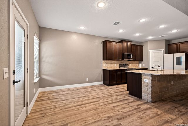 724 Saddle Canyon, Cibolo, TX 78108