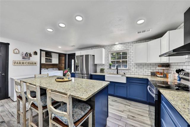 19800 Woodridge Drive, Newalla, OK 74857