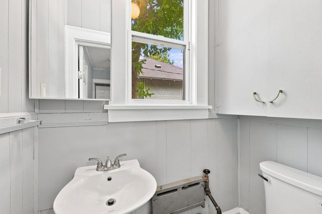 3014 Russell Avenue N, Minneapolis, MN 55411