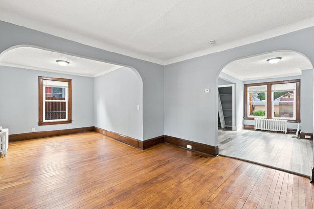 3014 Russell Avenue N, Minneapolis, MN 55411