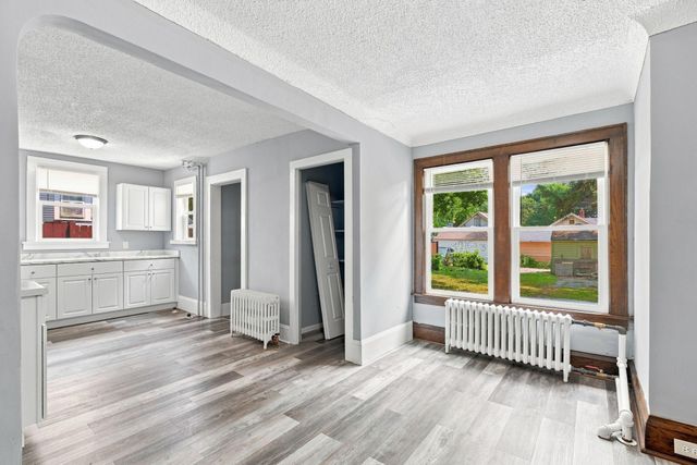 3014 Russell Avenue N, Minneapolis, MN 55411