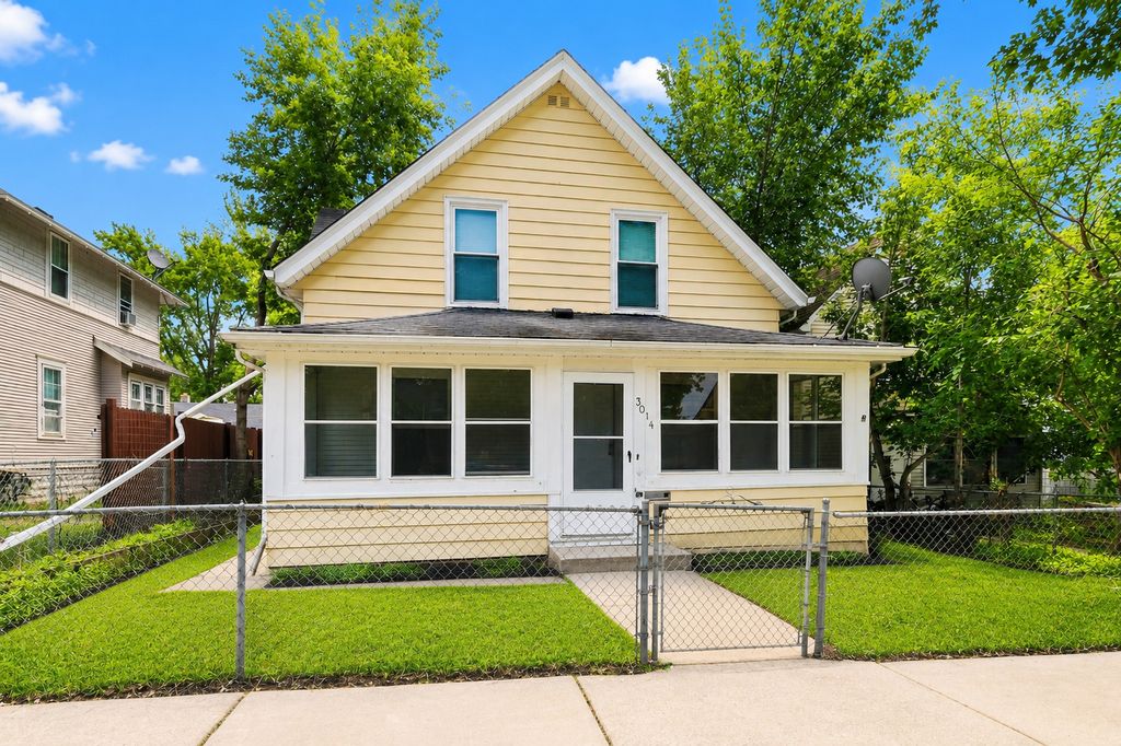 3014 Russell Avenue N, Minneapolis, MN 55411