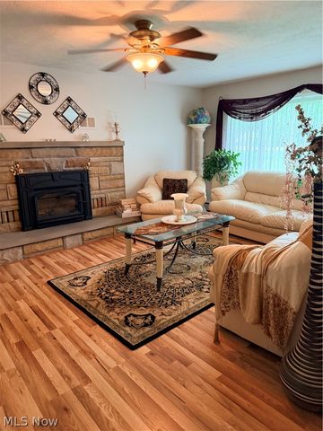 15381 Howe Road, Strongsville, OH 44136