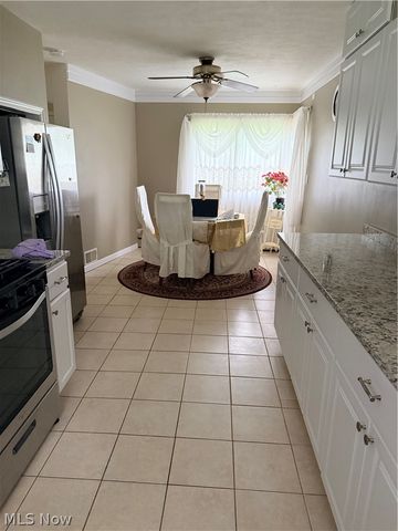 15381 Howe Road, Strongsville, OH 44136