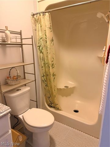15381 Howe Road, Strongsville, OH 44136