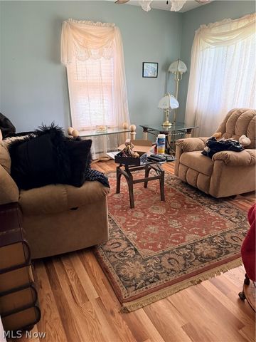 15381 Howe Road, Strongsville, OH 44136