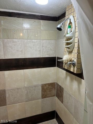 15381 Howe Road, Strongsville, OH 44136