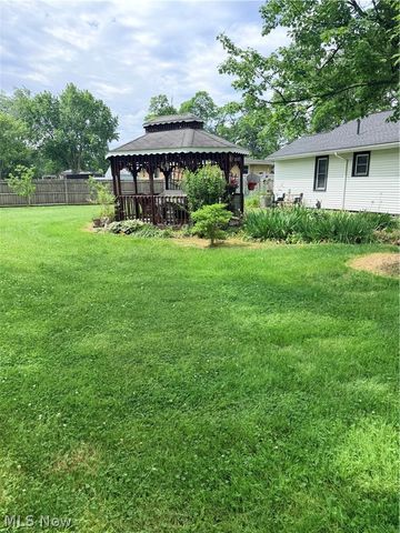 15381 Howe Road, Strongsville, OH 44136
