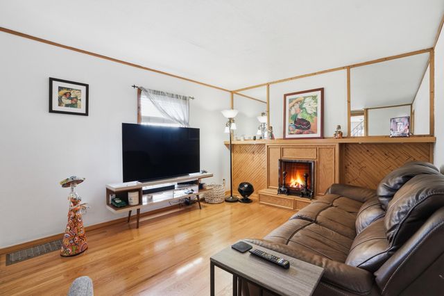 7436 Magoun Avenue, Hammond, IN 46324